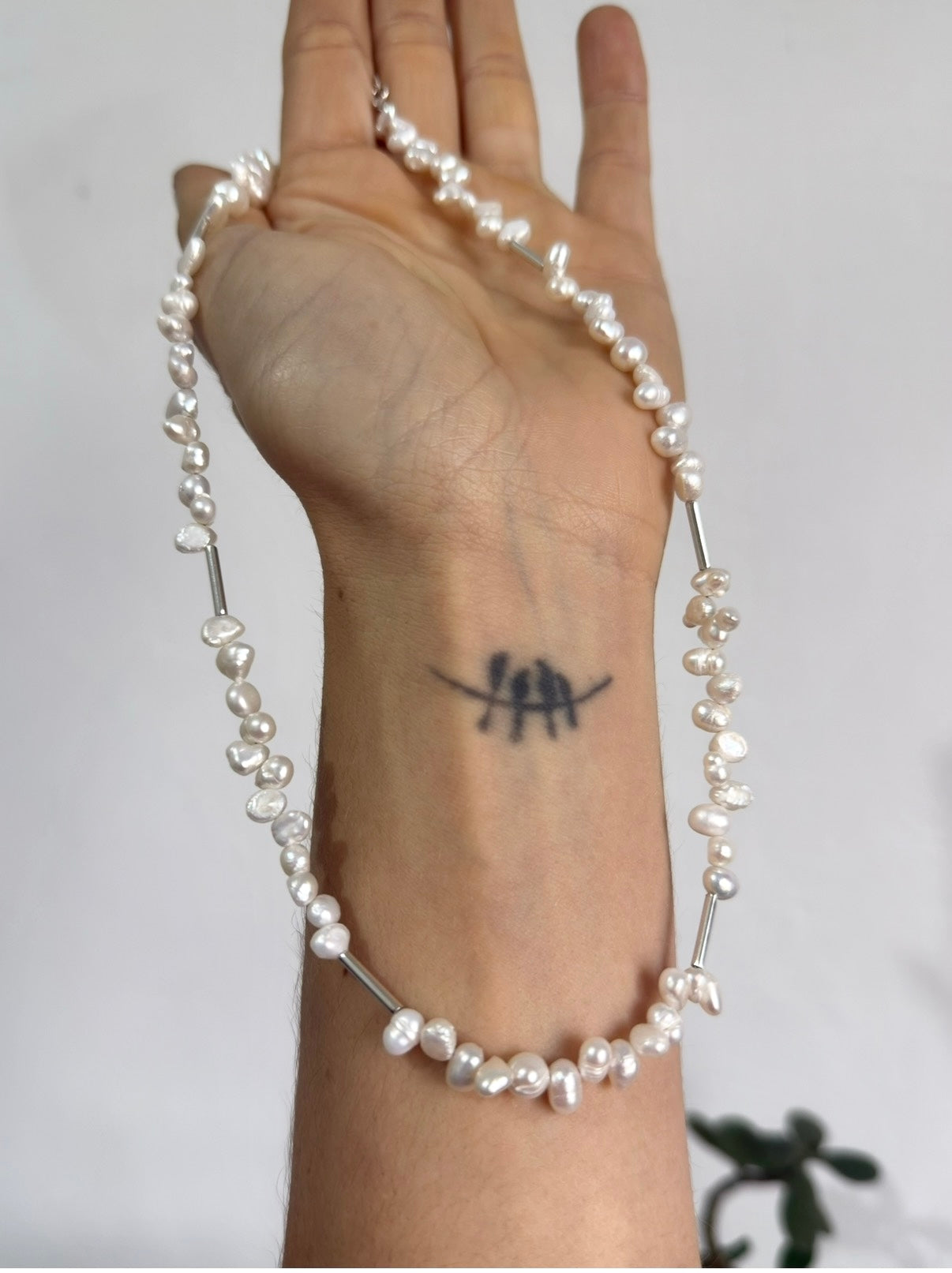 Collar White
