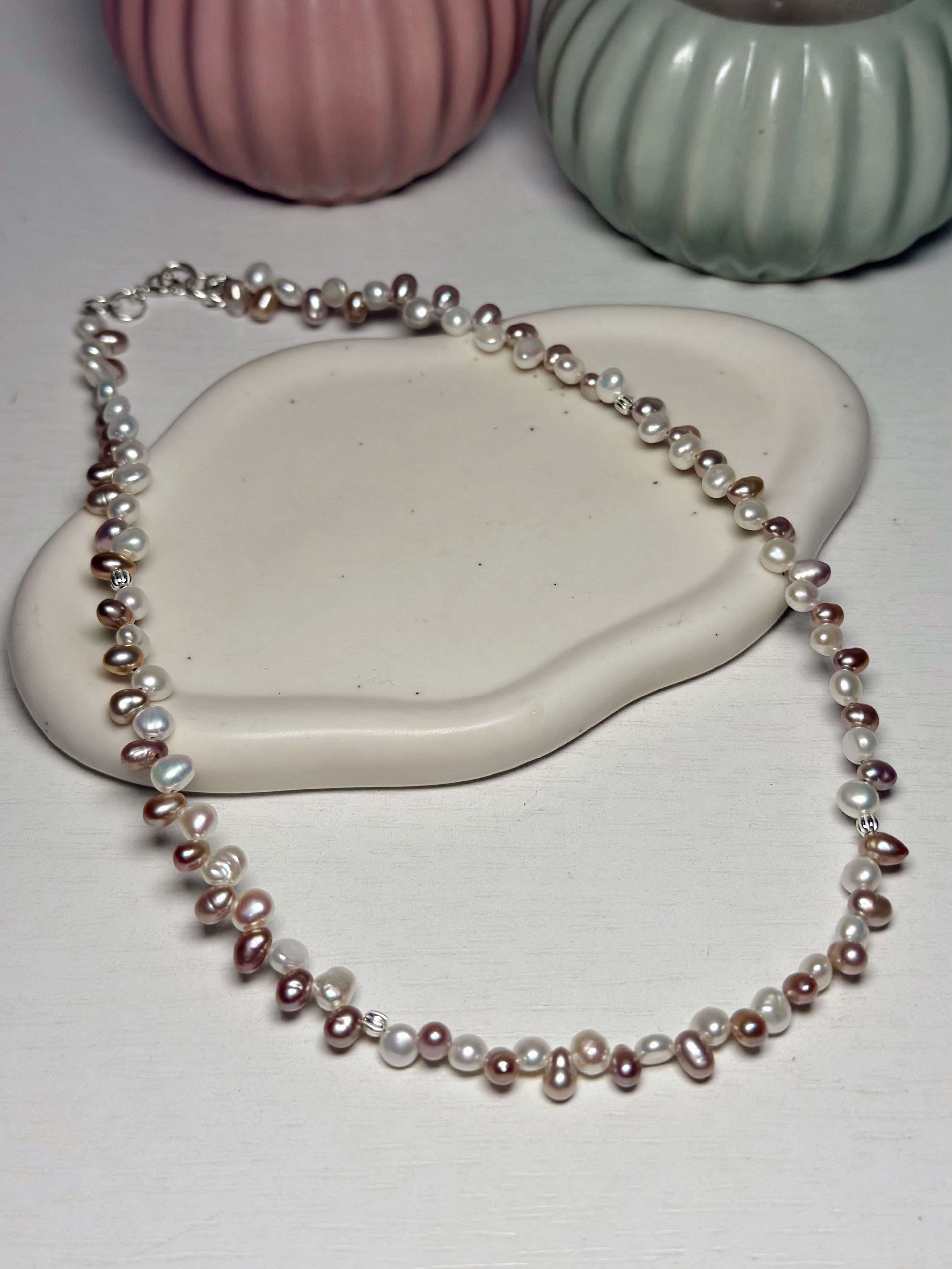 Gargantilla Pink and White