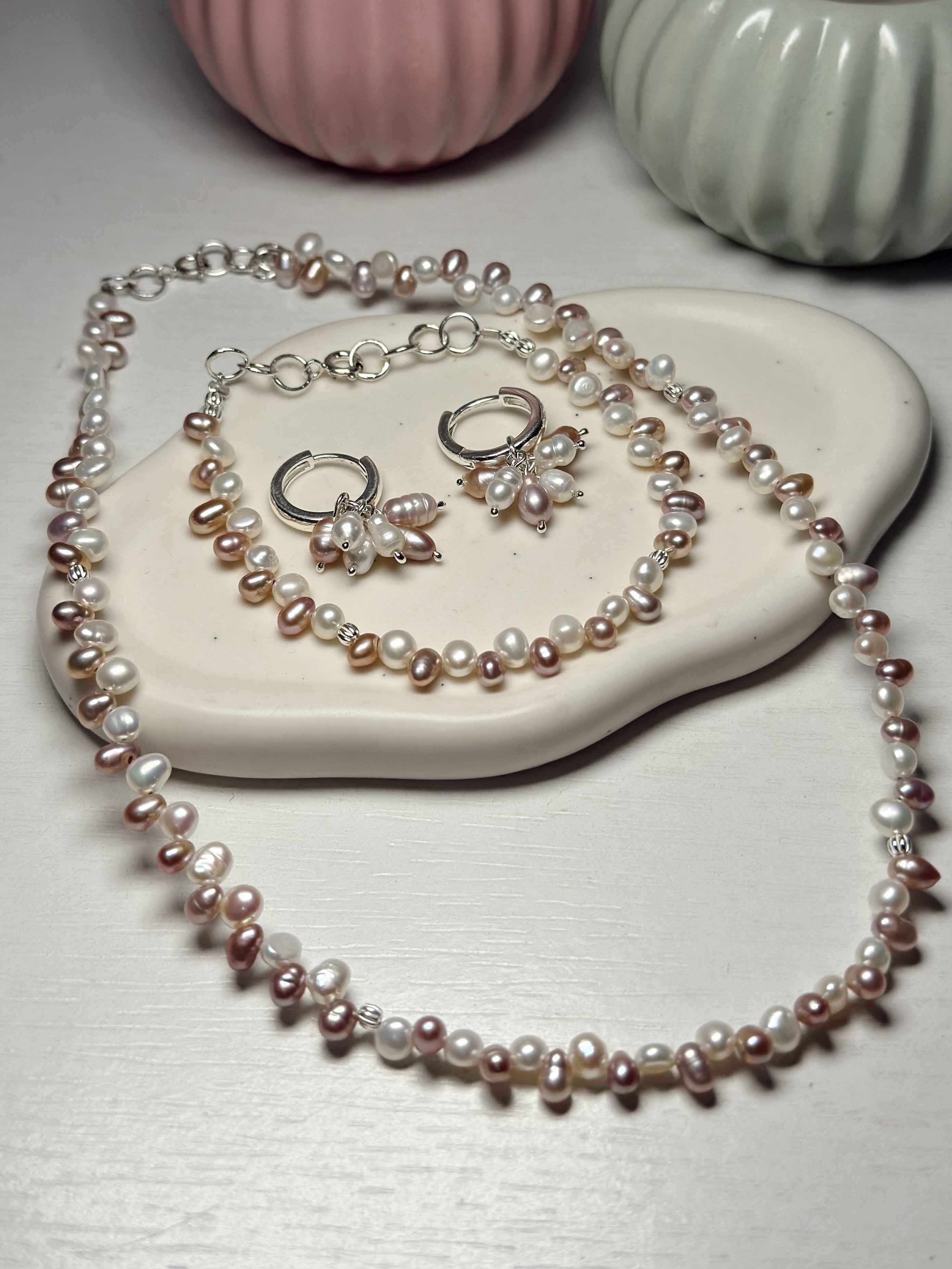 Gargantilla Pink and White