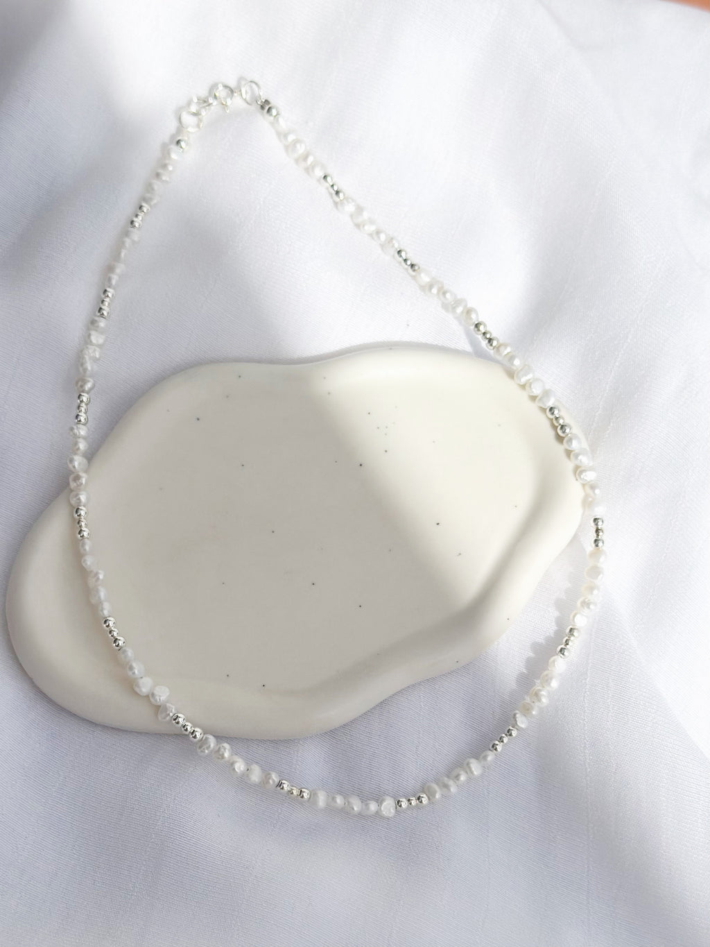 Collar Essence